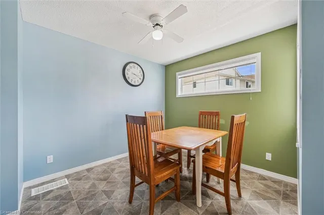 Additional image 7 of 23 Howe Dr Unit 8