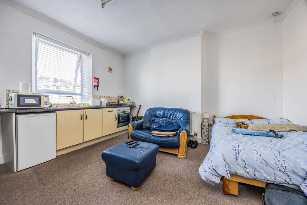 Additional image 14 of Norwich Avenue, Bournemouth