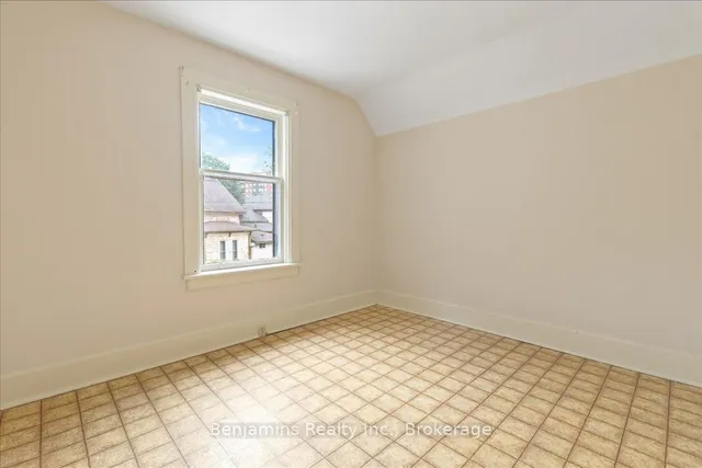 Additional image 25 of 64 Lancaster St