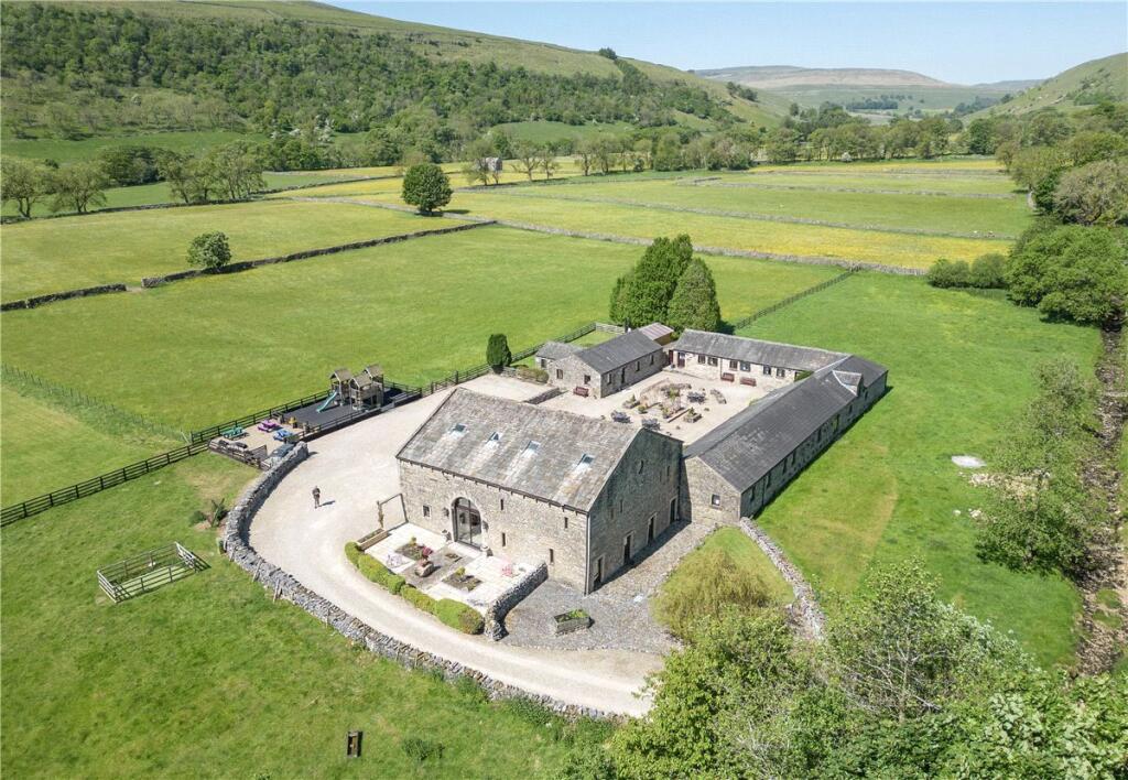 Additional image 4 of Stonelands Farmyard Cottages, Litton, Near Skipton, North Yorkshire, BD23