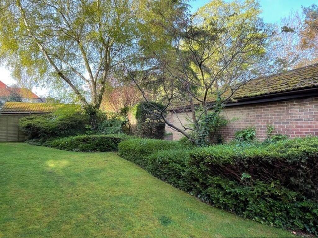 Additional image 10 of York Road, Broadstone