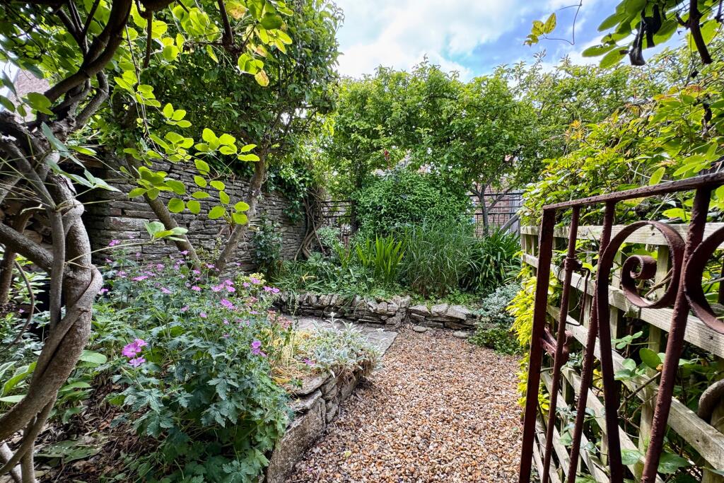 Additional image 4 of High Street, Swanage