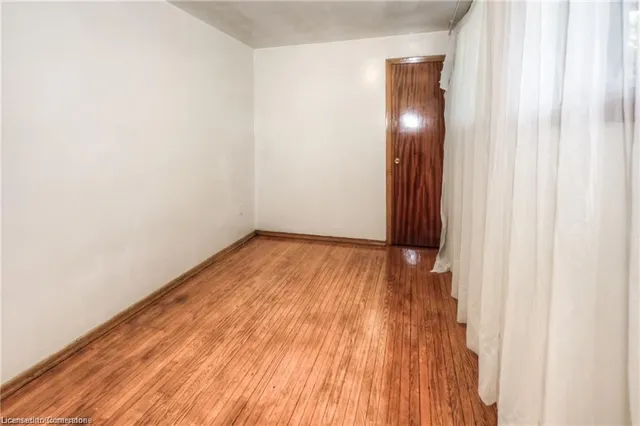 Additional image 20 of 126 Clive Rd