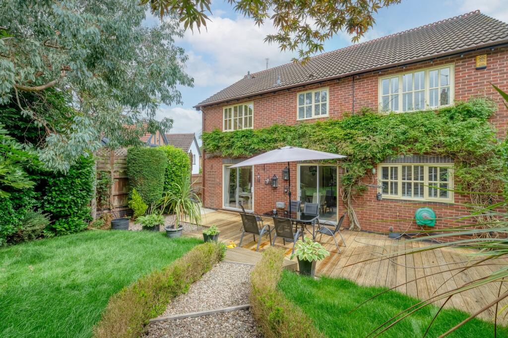 Additional image 24 of Woodbury Close, Callow Hill, B97