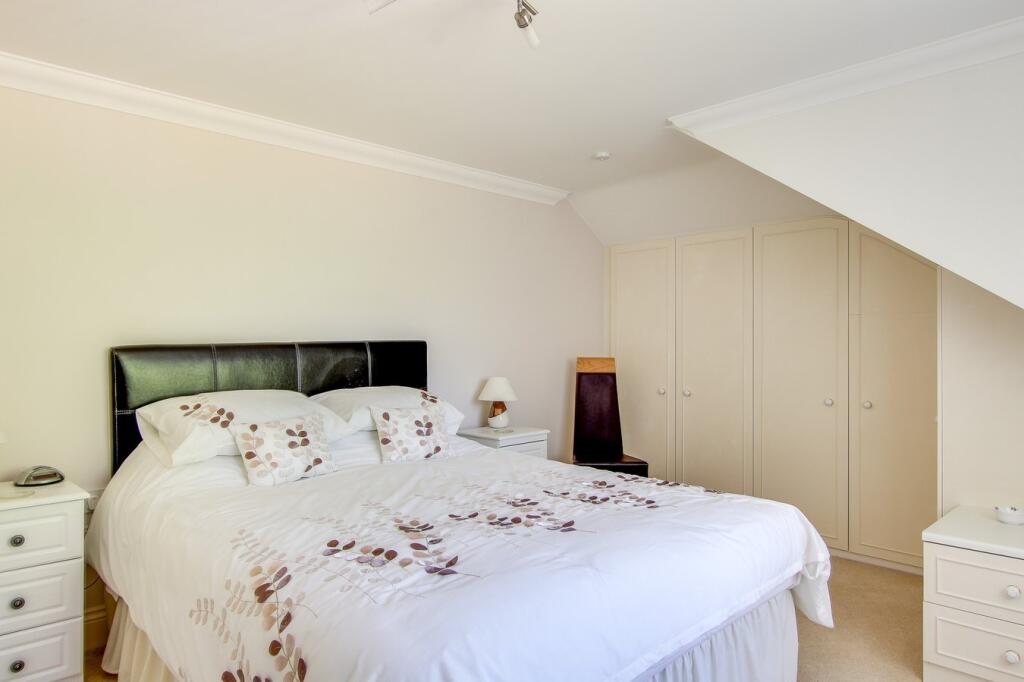 Additional image 28 of Glen Close, Barton on Sea, New Milton, BH25