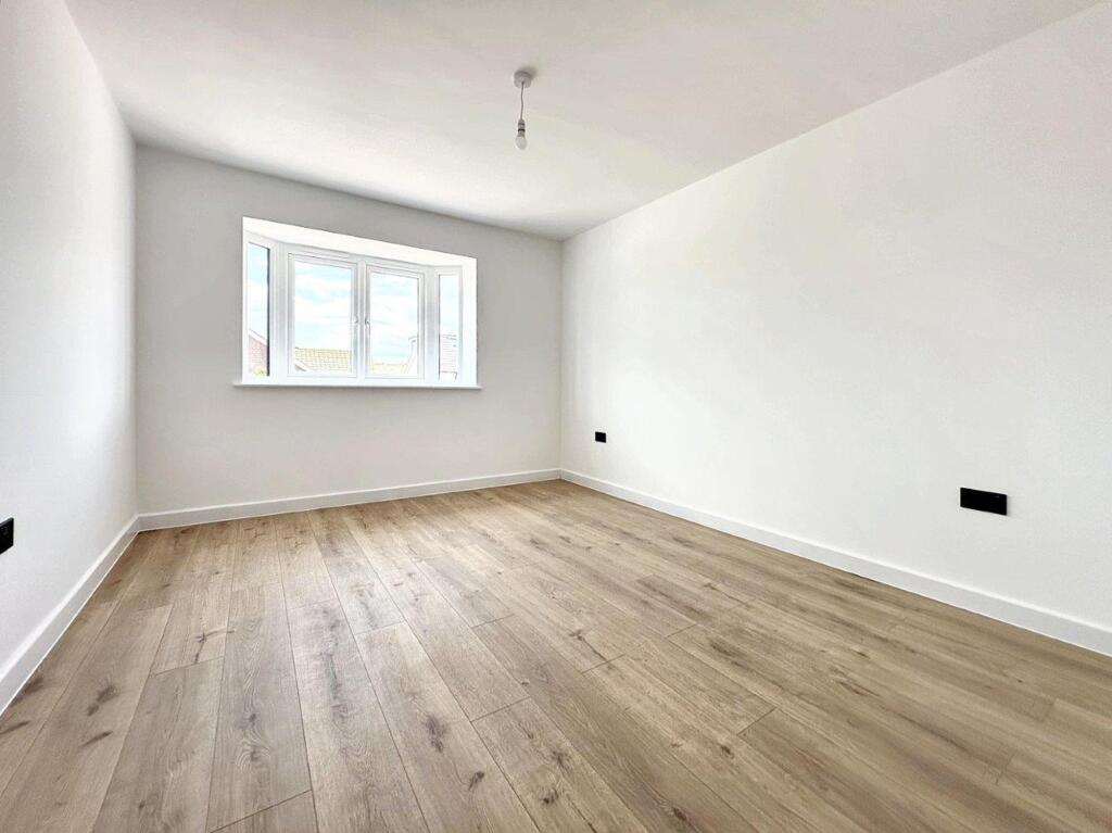 Additional image 8 of Phyllis Avenue, Peacehaven, BN10 7PN