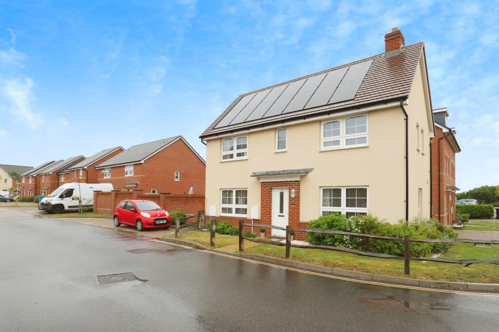 Becket Crescent, BOURNEMOUTH, Dorset, BH11