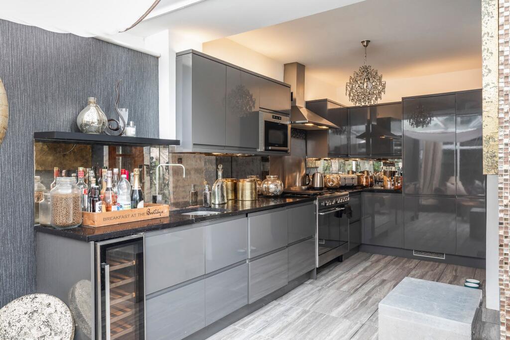 Additional image 19 of Castledene Crescent, Whitecliff, Poole BH14 8DP