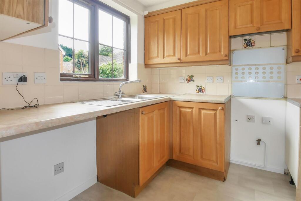 Additional image 4 of Harebell Close, Littlehampton