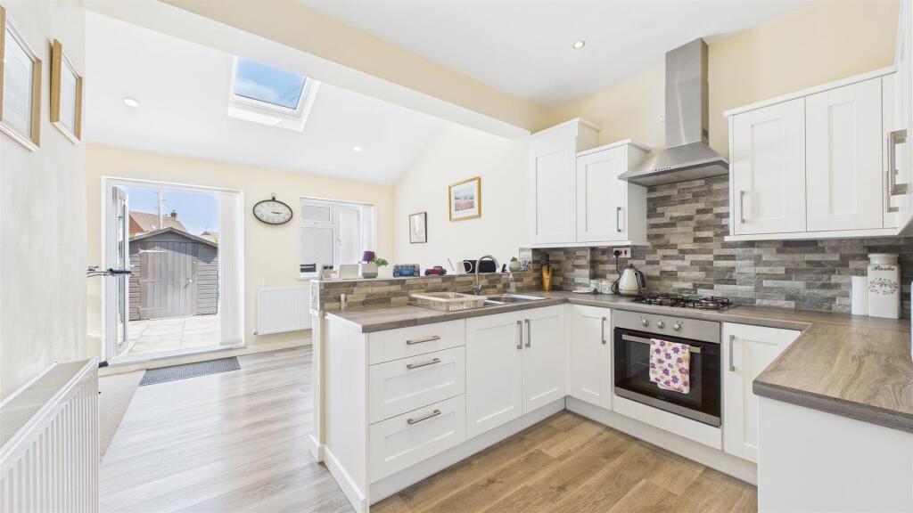 Additional image 21 of Yew Tree Lane, Rowley Regis