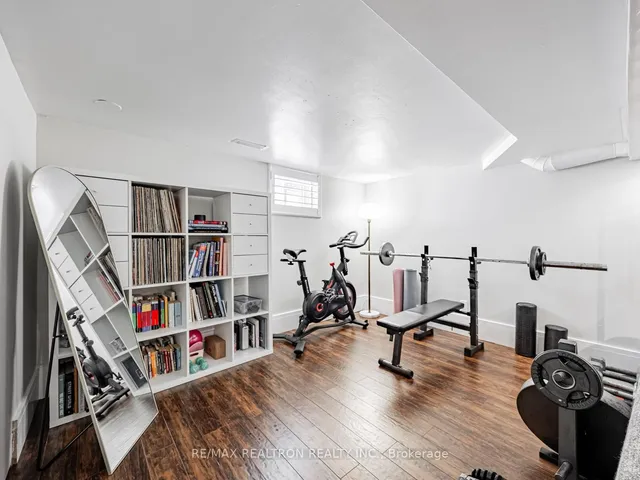 Additional image 27 of 121 Barker Ave