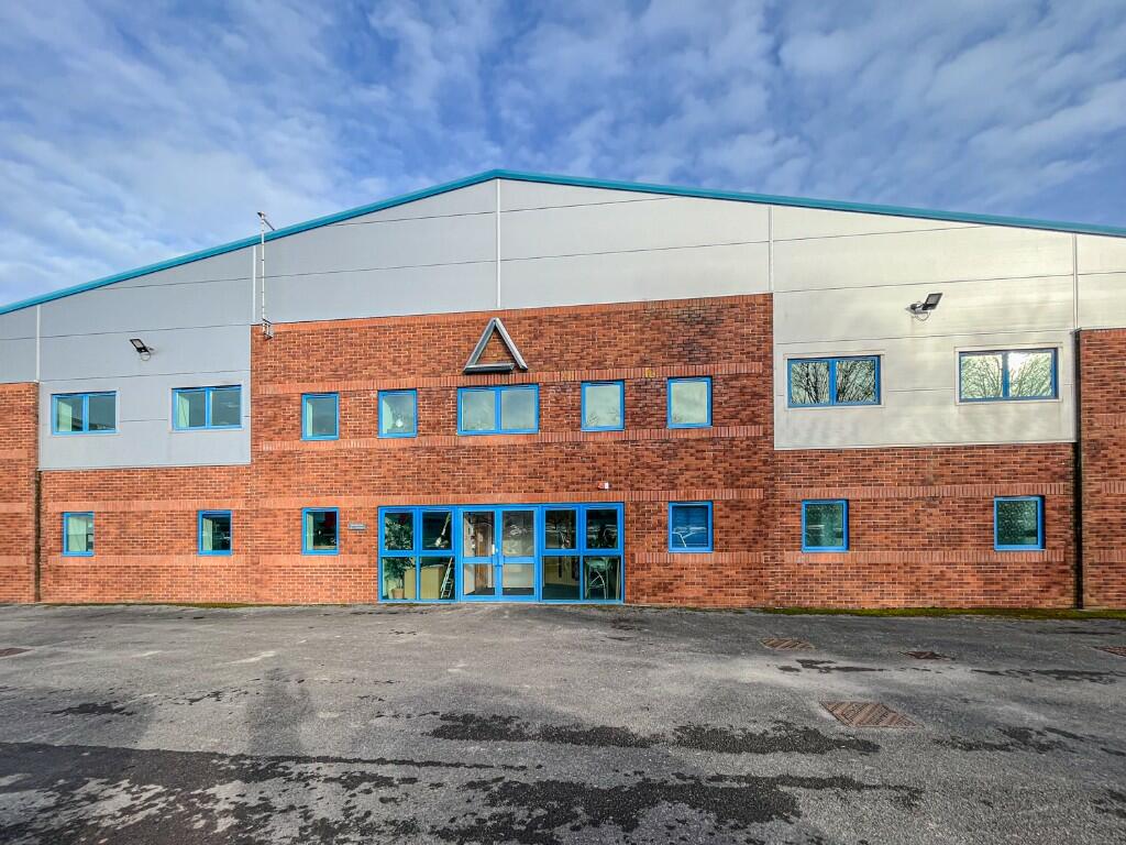 Additional image 3 of Aviation Park West, BH23 6EW