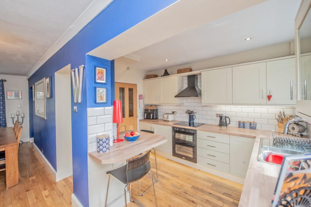 Additional image 5 of Peaseland Close, Cleckheaton, West Yorkshire, BD19