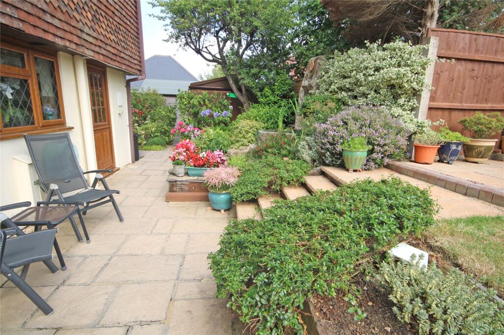 Additional image 14 of Ashley Lane, New Milton, Hampshire, BH25