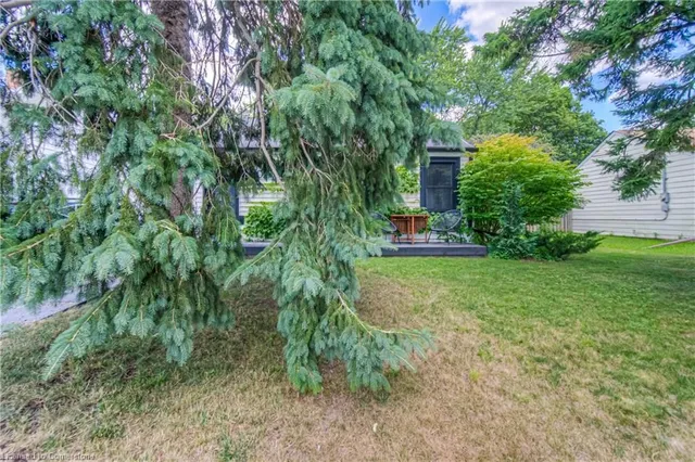 Additional image 8 of 102 Spadina Rd