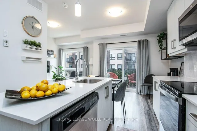 Additional image 18 of 20 Palace St Unit E11