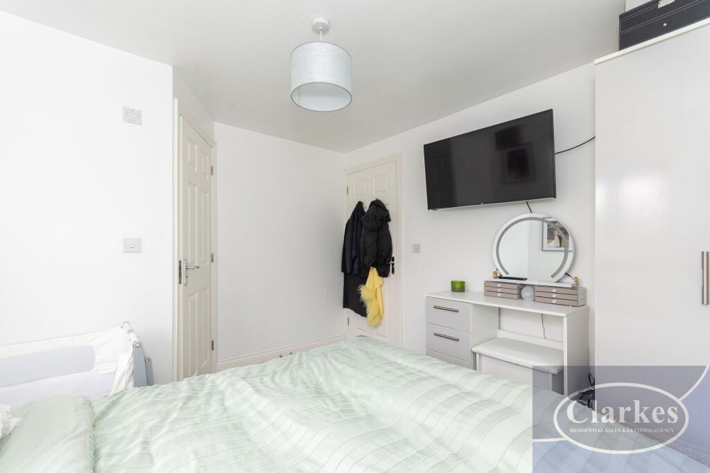 Additional image 5 of MODERN HOUSE Cracklewood Close, Ferndown