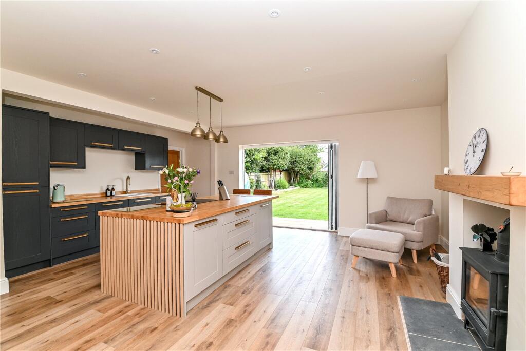 Additional image 31 of Fernhill Road, New Milton, Hampshire, BH25