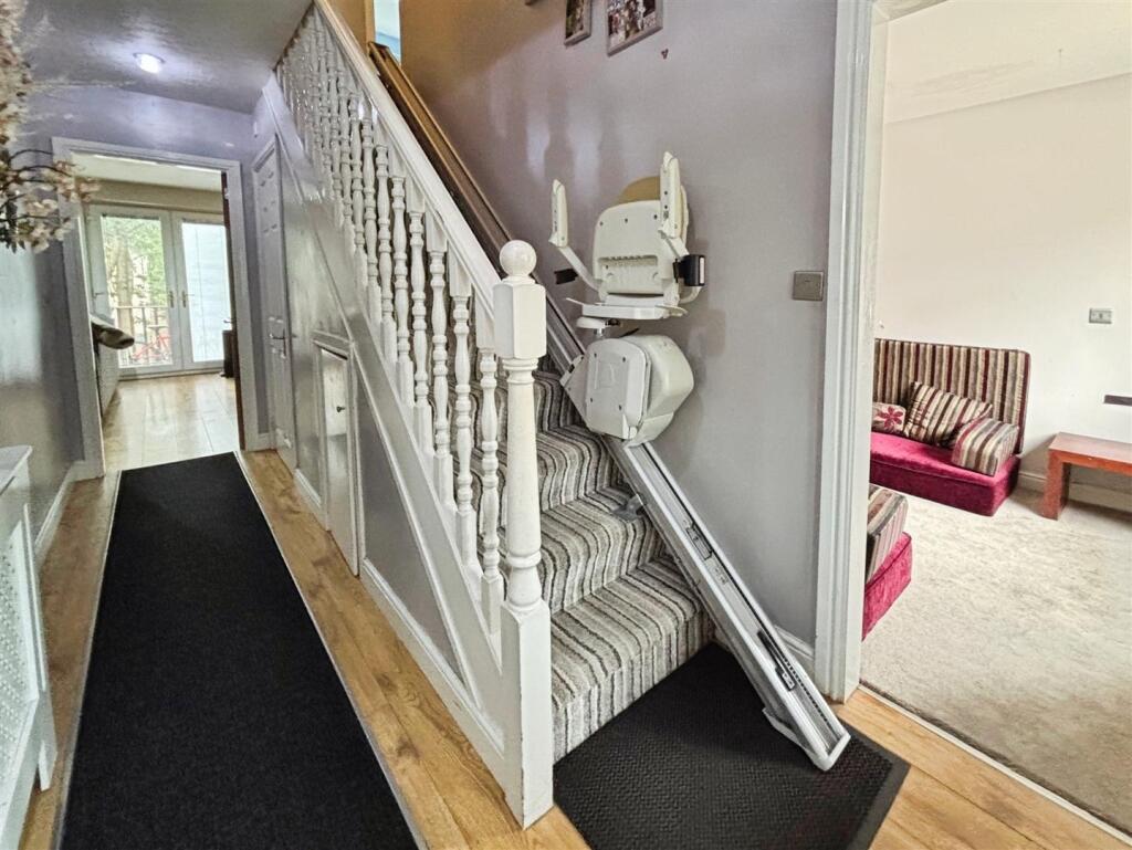 Additional image 10 of Raeburn Drive, Bradford, BD6 2LL