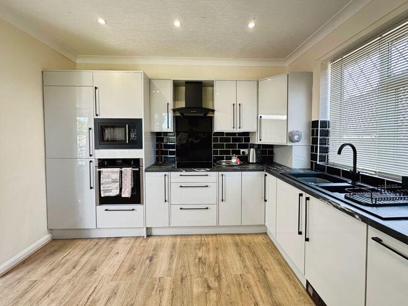 Additional image 8 of Leamington Avenue, Bury