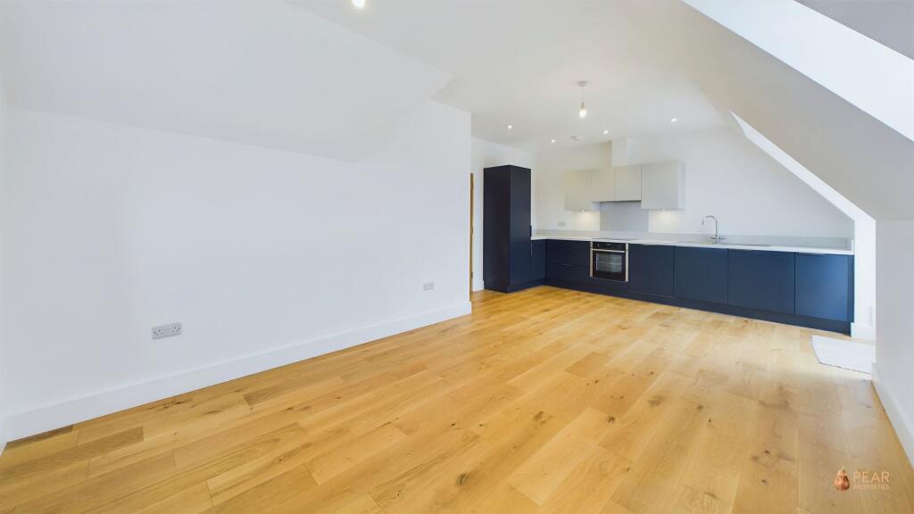 Additional image 5 of Knights Gate, West Street, BN15