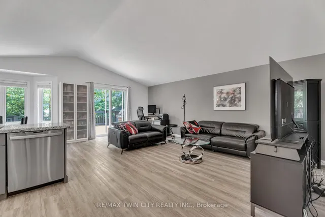 Additional image 8 of 4 Orchid Cres