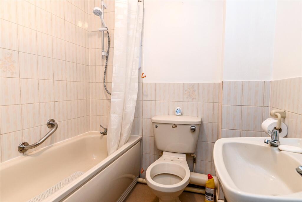 Additional image 6 of Wellington Court, Fernhill Lane, New Milton, Hampshire, BH25