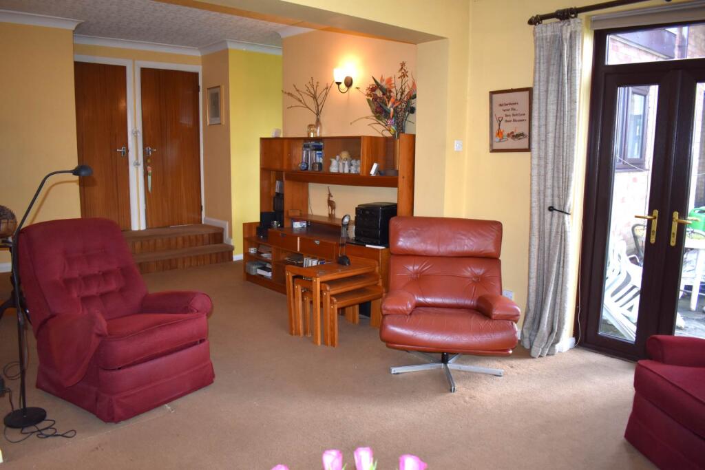 Additional image 19 of 4 or 5 Bedrooms - Riding Gate, Harwood