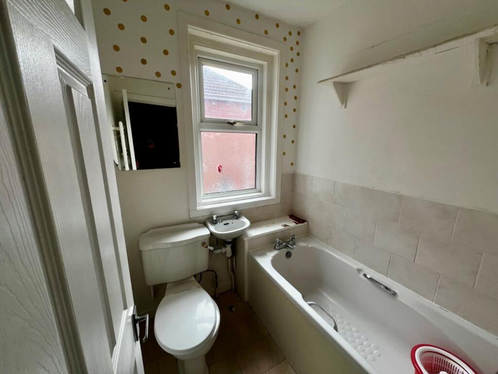 Additional image 12 of 293 Charminster Road, Bournemouth, Dorset, BH8 9QW