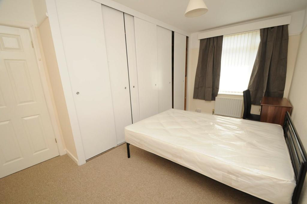 Additional image 7 of Student house on Heathfield Avenue - SEE VIDEO TOUR