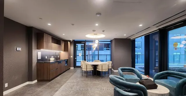 Additional image 5 of 38 Widmer St Unit 3702