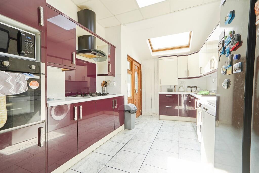 Additional image 5 of Daisy Hill Lane, Bradford