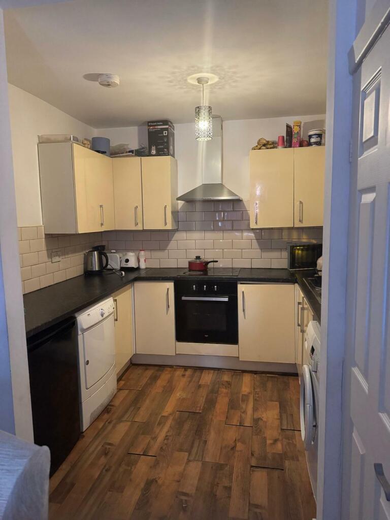 Additional image 15 of 34 A Battenberg Road