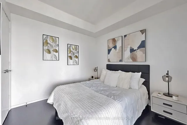 Additional image 13 of 1 Bloor St Unit 3903