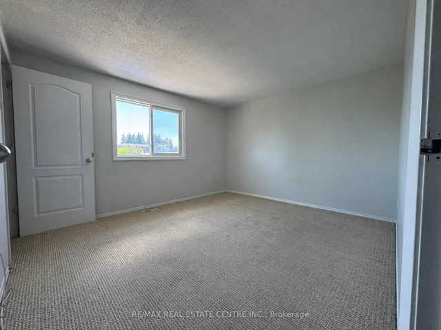 Additional image 6 of 648 Doon Village Rd Unit 5