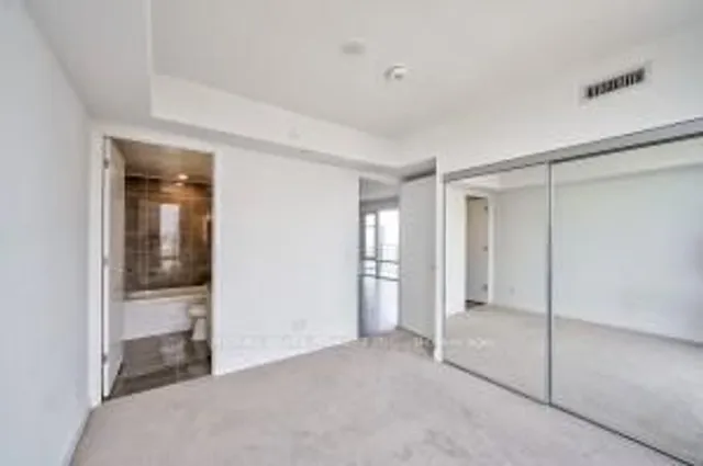 Additional image 17 of 501 Yonge St Unit 4902