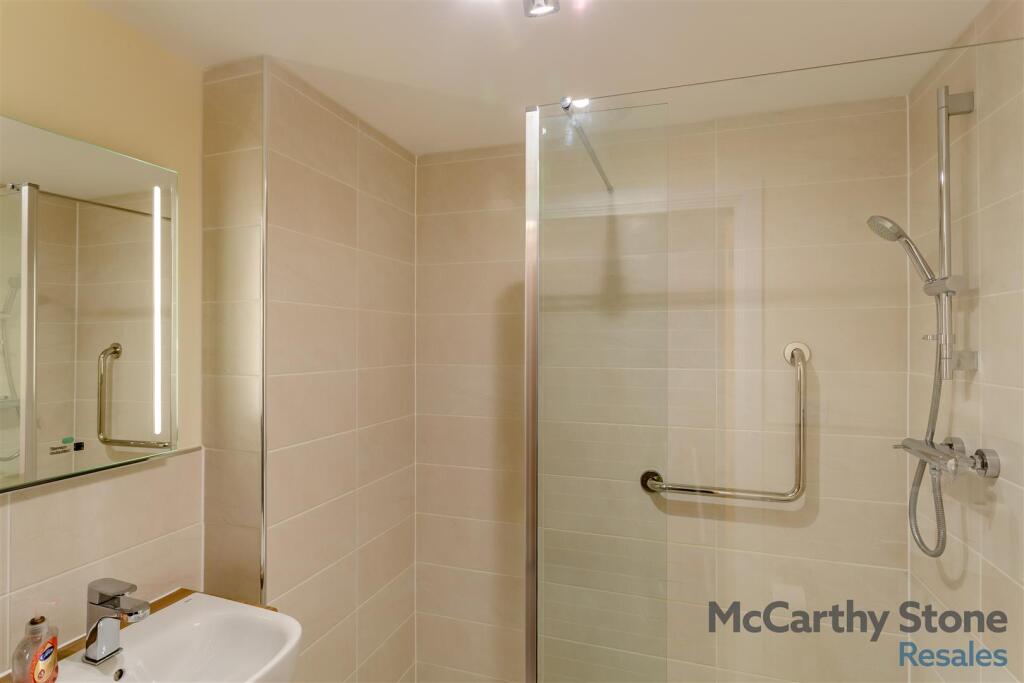 Additional image 10 of Brooke Dene Court, Serpentine Road, Cleckheaton