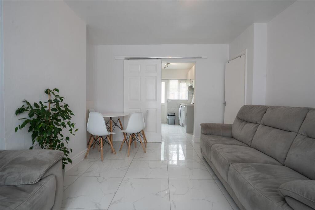 Additional image 17 of Botha Road, Birmingham