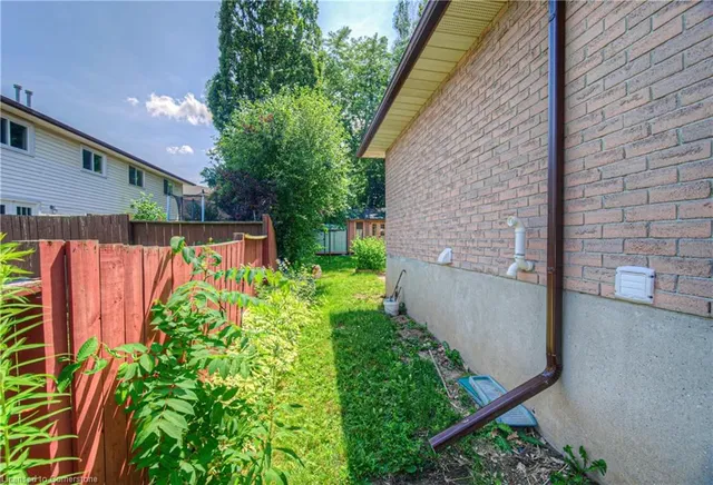 Additional image 40 of 791 Doon Village Rd