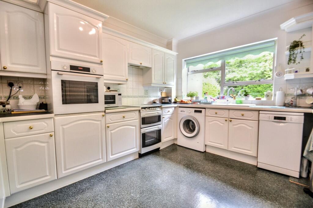 Additional image 5 of Broadstone