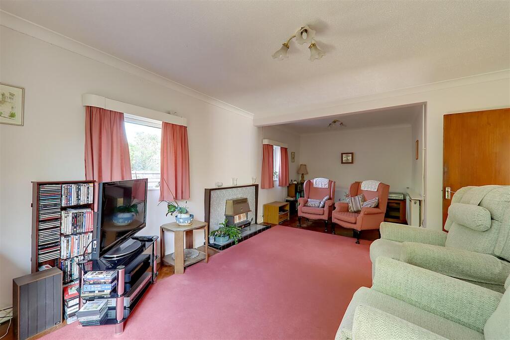 Additional image 18 of 14 High Street, Findon, Worthing