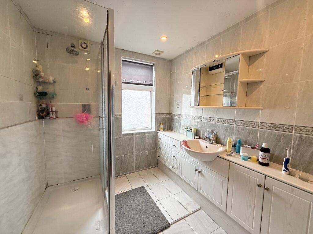 Additional image 8 of Richmond Park Avenue, Queens Park