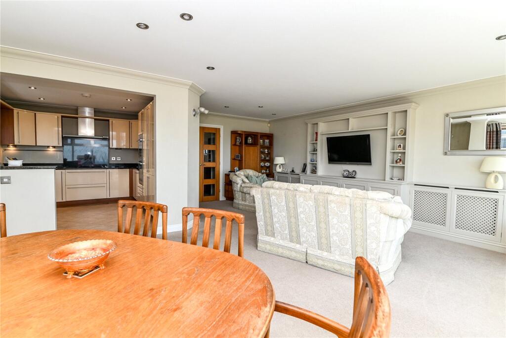 Additional image 10 of Marine Drive East, Barton on Sea, New Milton, Hampshire, BH25