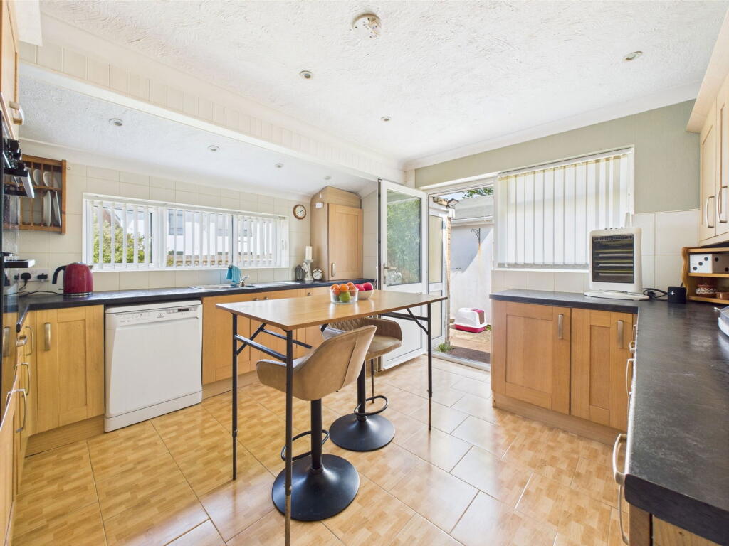 Additional image 7 of Meadow Road, Worthing, BN11 2SH
