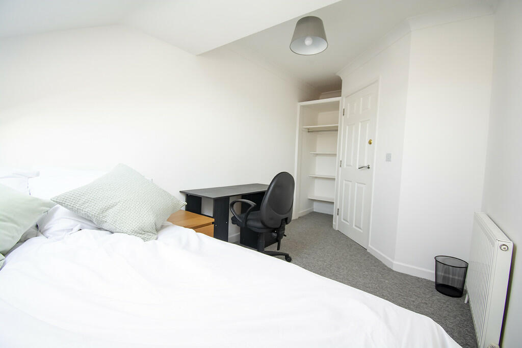 Additional image 5 of Wycliffe Road, Winton