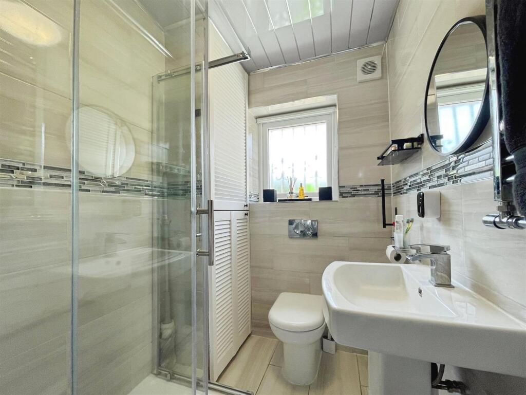 Additional image 8 of Spring Wood Gardens, Bradford, BD5