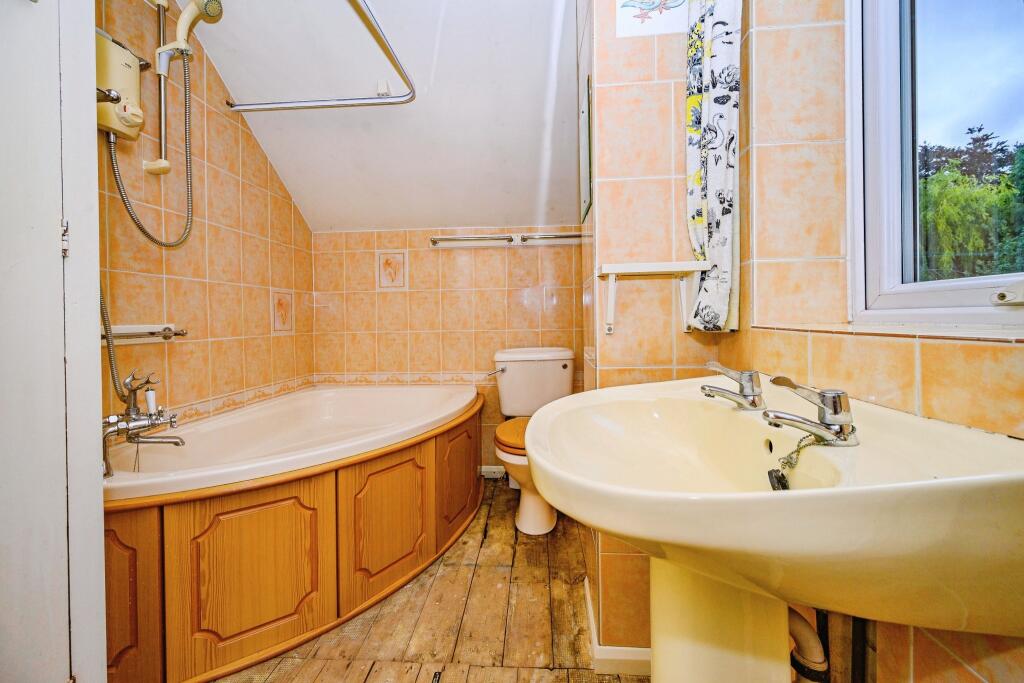 Additional image 8 of Luton Road, Harpenden, AL5