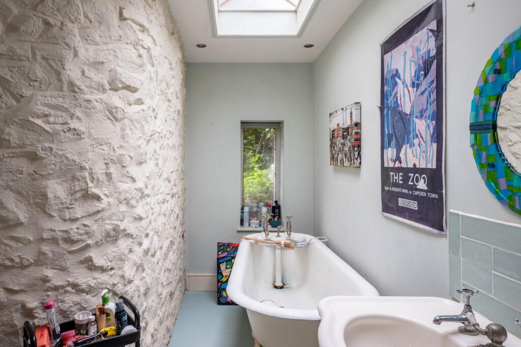 Additional image 13 of Vallis Vale, Great Elm