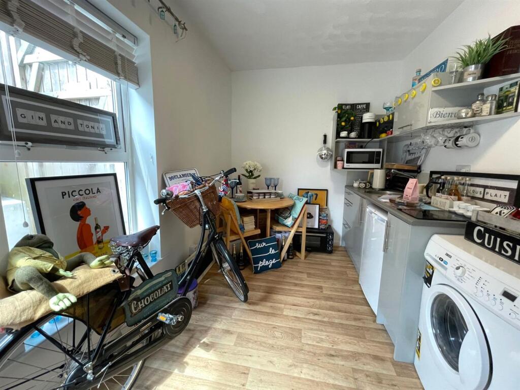 Additional image 5 of Royal Parade, Eastbourne, BN22 7AQ