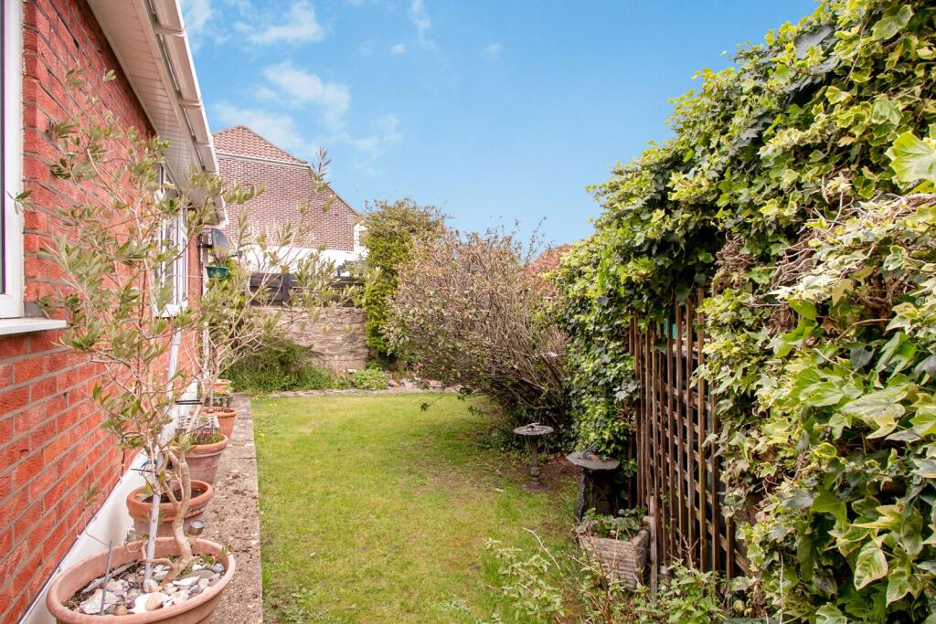 Additional image 15 of Frensham Close, BOURNEMOUTH, Dorset, BH10